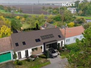 Prodej pozemku pro bydlení, Hrušky, Nádraží, 1387 m2