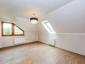 Prodej rodinného domu, Buš, 271 m2