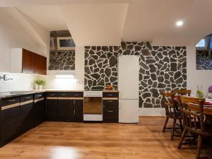 Prodej atypického bytu, Slavkov u Brna, Koláčkovo náměstí, 139 m2