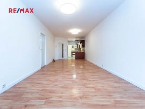 Pronájem bytu 2+kk, Praha - Kbely, Semilská, 69 m2