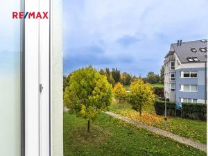 Pronájem bytu 2+kk, Praha - Kbely, Semilská, 69 m2