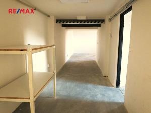 Pronájem obchodního prostoru, Praha - Čimice, Na průhonu, 150 m2