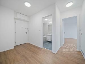 Pronájem bytu 2+kk, Praha - Chodov, Líbalova, 47 m2