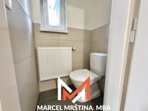 Pronájem bytu 2+1, Náchod, Husovo náměstí, 70 m2