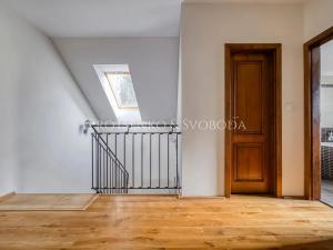 Prodej rodinného domu, Mořina, 239 m2