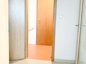 Pronájem bytu 1+kk, Praha - Hloubětín, Nademlejnská, 31 m2