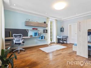 Prodej vily, Praha - Dejvice, V Šáreckém údolí, 459 m2