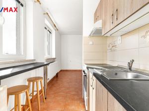 Prodej bytu 1+kk, Pardubice - Černá za Bory, Na Vsi, 30 m2