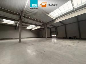 Pronájem skladu, Velké Meziříčí, Karlov, 1000 m2