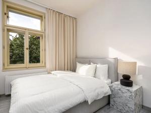 Pronájem bytu 2+kk, Praha - Vršovice, Košická, 36 m2