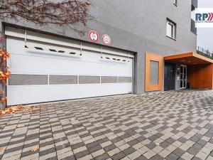 Prodej bytu 3+kk, Praha - Vysočany, Strnadových, 74 m2