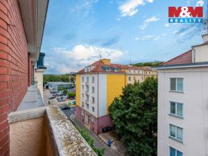 Prodej bytu 1+1, Karlovy Vary, K. Čapka, 36 m2