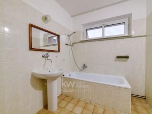 Prodej bytu 3+1, Cheb, Na Hradčanech, 103 m2