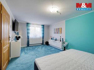 Prodej rodinného domu, Dolany, 225 m2