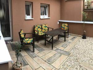 Pronájem bytu 3+kk, Praha - Kobylisy, Na pěšinách, 77 m2