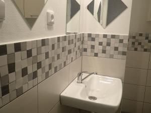 Pronájem bytu 1+kk, Liberec - Liberec XIV-Ruprechtice, Rychtářská, 18 m2