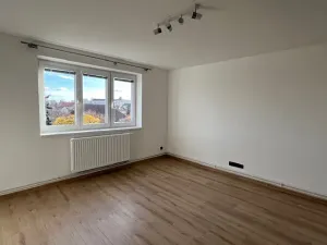 Pronájem bytu 2+1, Nové Strašecí, Husova, 55 m2