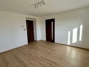 Pronájem bytu 2+1, Nové Strašecí, Husova, 55 m2