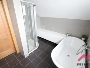 Pronájem rodinného domu, Praha - Dubeč, Kolocova, 221 m2