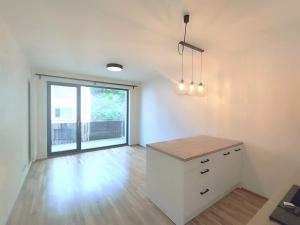 Pronájem bytu 2+kk, Praha - Smíchov, U Blaženky, 48 m2