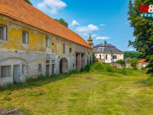 Prodej komerčního pozemku, Zvoleněves, 18484 m2