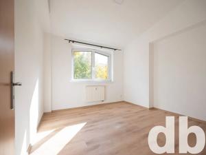 Pronájem bytu 3+kk, Karlovy Vary, Rumunská, 76 m2