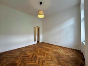 Pronájem bytu 2+kk, Praha - Karlín, Urxova, 50 m2