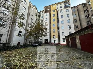 Pronájem garáže, Praha - Holešovice, Šternberkova, 19 m2