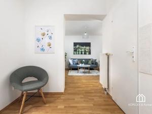 Prodej bytu 1+kk, Praha - Kbely, Toužimská, 29 m2