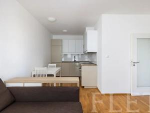 Pronájem bytu 2+kk, Praha - Jinonice, Pod stolovou horou, 57 m2