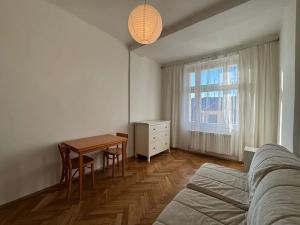 Pronájem bytu 3+kk, Praha - Smíchov, Na Skalce, 78 m2