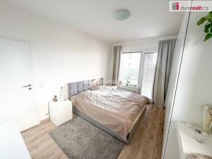 Pronájem bytu 3+kk, Praha - Hloubětín, Saarinenova, 80 m2