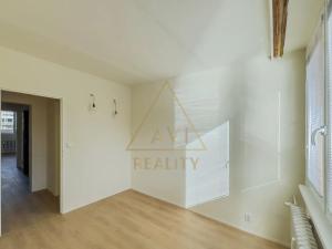 Pronájem bytu 3+1, Praha - Motol, Hennerova, 61 m2