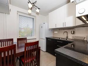 Pronájem bytu 2+1, Praha - Letňany, Fryčovická, 52 m2