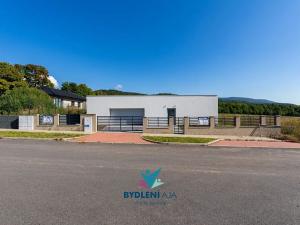 Prodej rodinného domu, Dubí, V Aleji, 206 m2