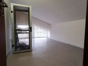 Pronájem obchodního prostoru, Hradec Králové, Vlčkovická, 700 m2