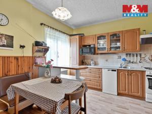 Prodej rodinného domu, Boseň, 200 m2