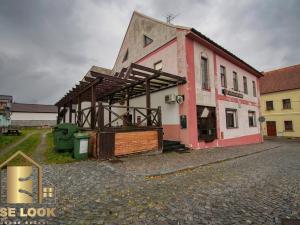 Prodej restaurace, Solnice, Masarykovo náměstí, 1021 m2