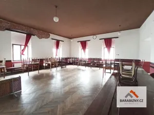 Prodej obchodního prostoru, Dvůr Králové nad Labem, 400 m2