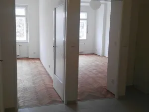 Pronájem bytu 2+kk, Praha - Vršovice, Petrohradská, 57 m2