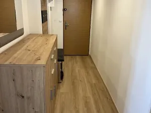 Pronájem bytu 3+1, Praha - Strašnice, Černokostelecká, 68 m2