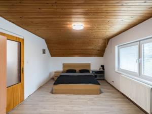 Prodej vícegeneračního domu, Kytín, 330 m2