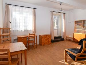 Pronájem kanceláře, Praha - Vinohrady, Benešovská, 38 m2