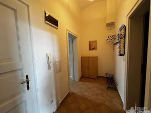 Pronájem bytu 3+1, Praha - Nové Město, Štěpánská, 90 m2