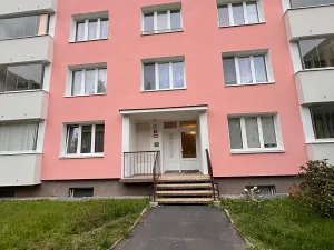 Prodej bytu 2+1, Karlovy Vary, Maďarská, 61 m2