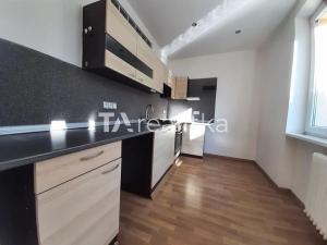 Pronájem bytu 1+1, Karviná, V Aleji, 38 m2