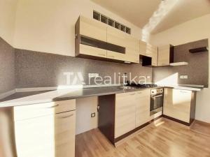 Pronájem bytu 1+1, Karviná, V Aleji, 38 m2