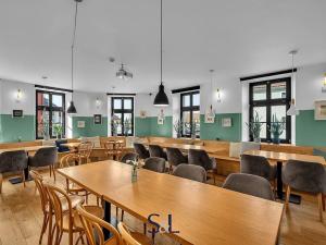 Prodej ubytování, Osečná, Svatovítské náměstí, 1005 m2