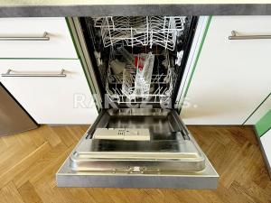 Pronájem bytu 2+kk, Praha - Holešovice, Komunardů, 51 m2