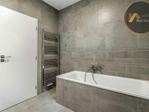 Prodej rodinného domu, Jesenice, Do Potočin, 467 m2